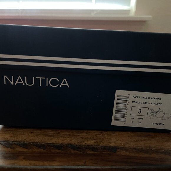 Nautica Girls Atletic 3 - Picture 5 of 8